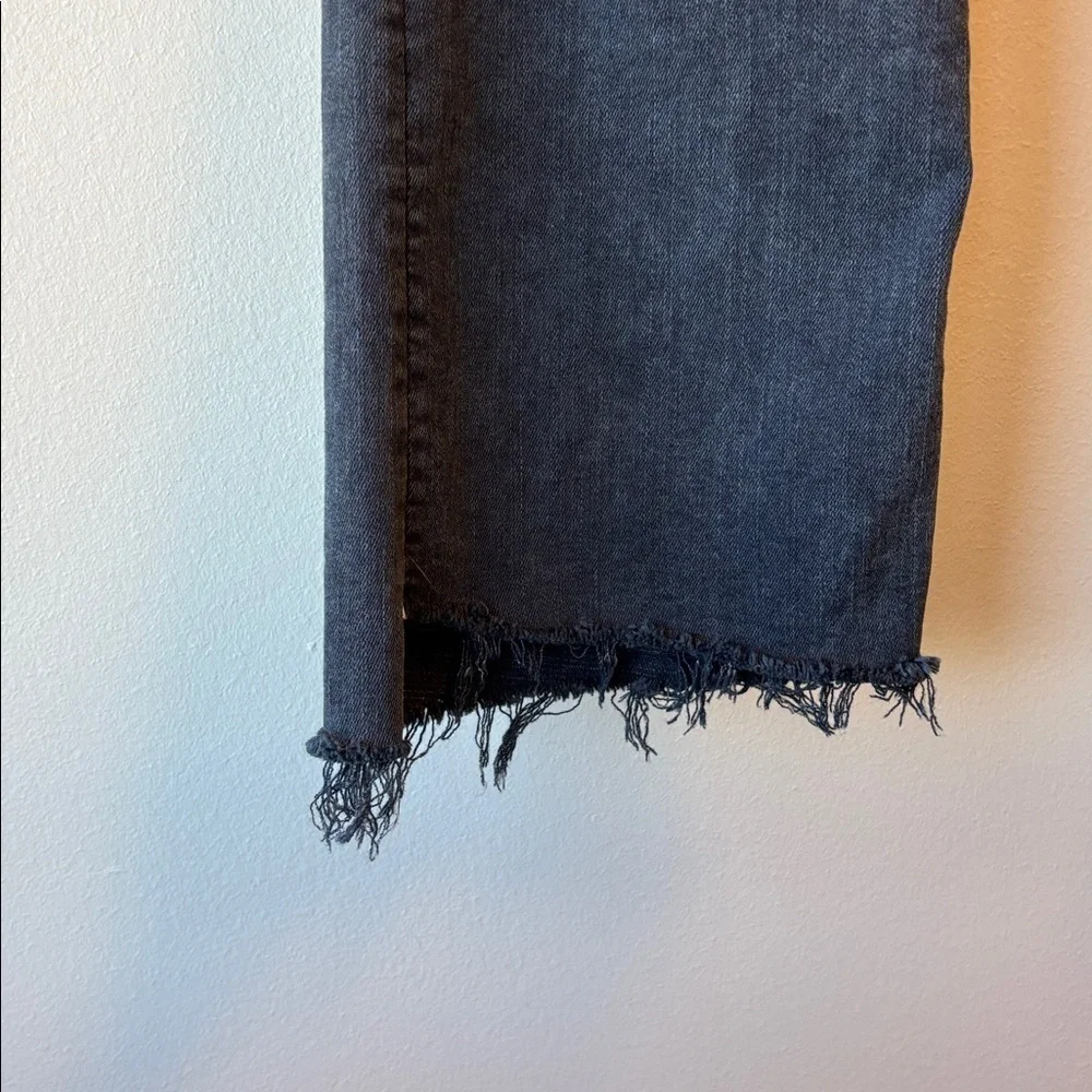 MOTHER Insider Crop Step Fray Jeans 25 faded black